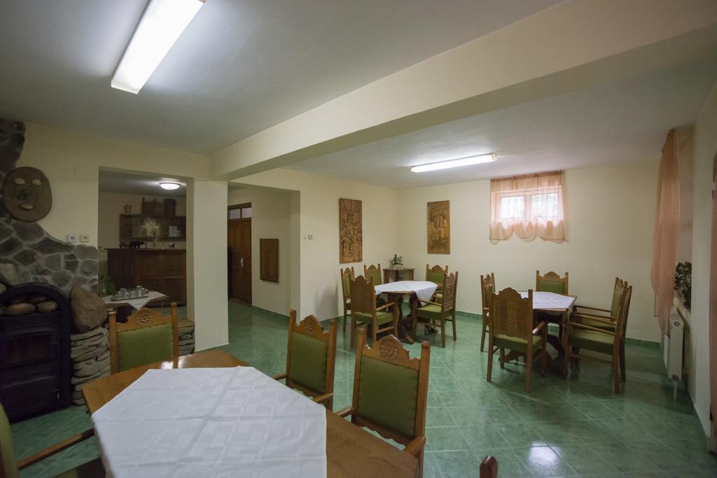 Beluci Panzio Hotel Odorheiu Secuiesc Bagian luar foto