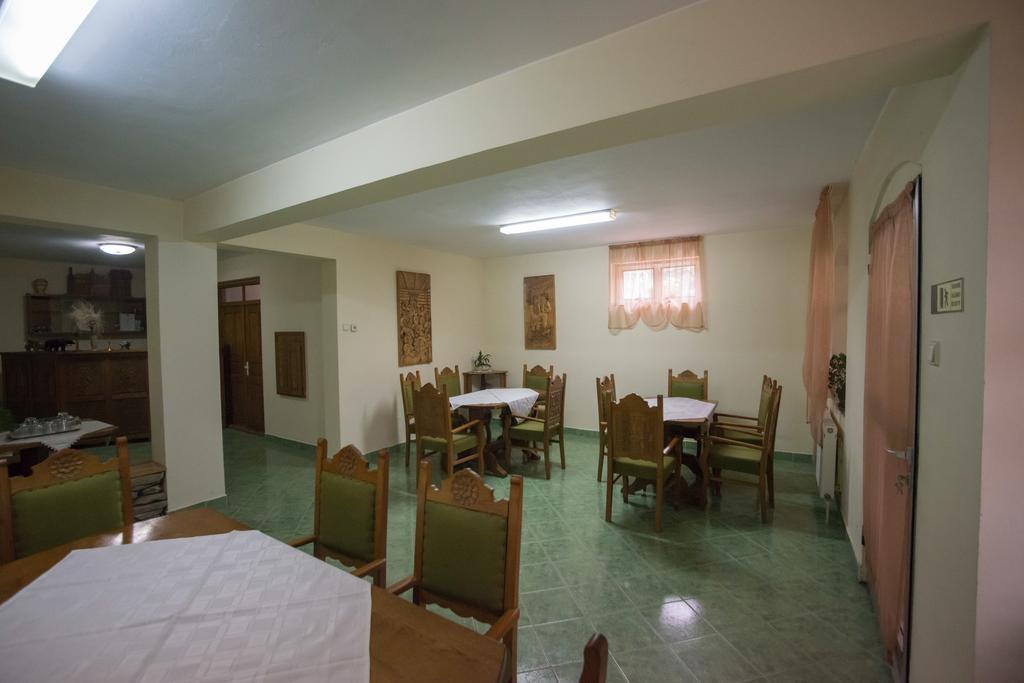 Beluci Panzio Hotel Odorheiu Secuiesc Bagian luar foto