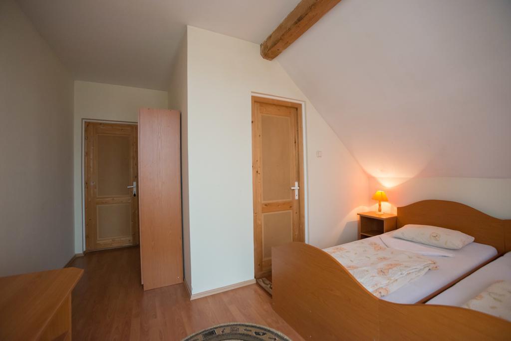 Beluci Panzio Hotel Odorheiu Secuiesc Bagian luar foto