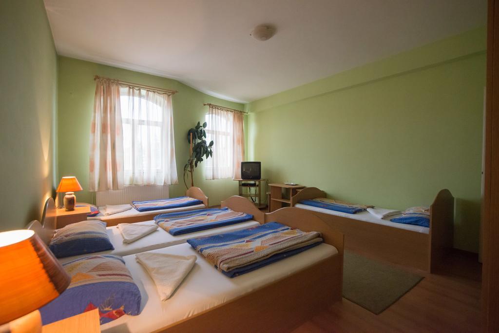 Beluci Panzio Hotel Odorheiu Secuiesc Bagian luar foto
