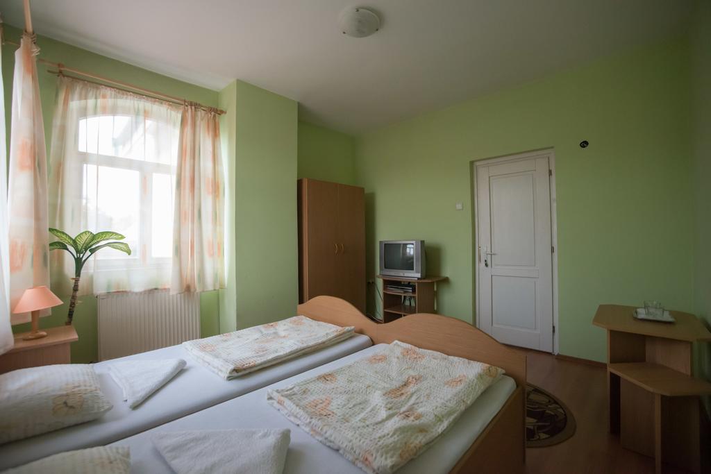 Beluci Panzio Hotel Odorheiu Secuiesc Bagian luar foto