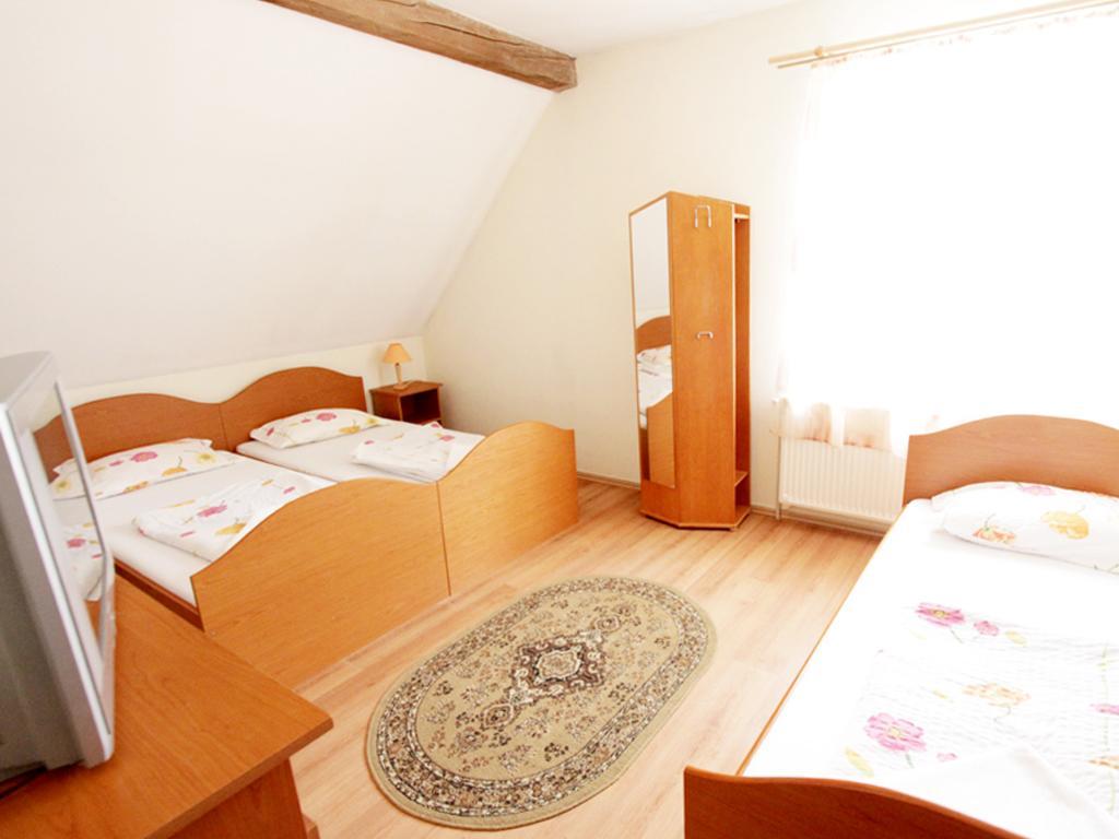 Beluci Panzio Hotel Odorheiu Secuiesc Bagian luar foto